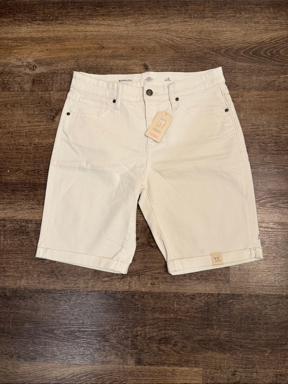 St. John's Bay White Bermuda Shorts